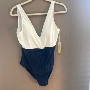 The Tie Waist Backflip - Sea Urchin & White Sand